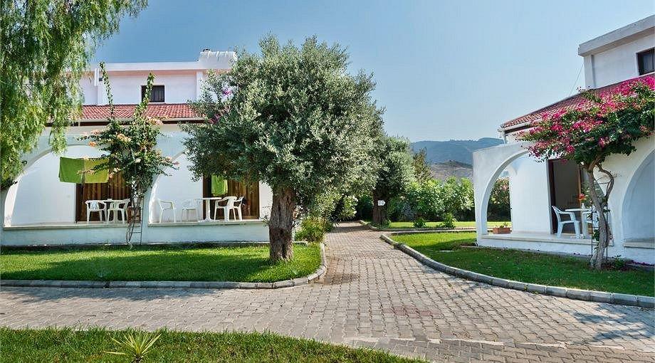 Bare Hill Holiday Village Elea Esterno foto