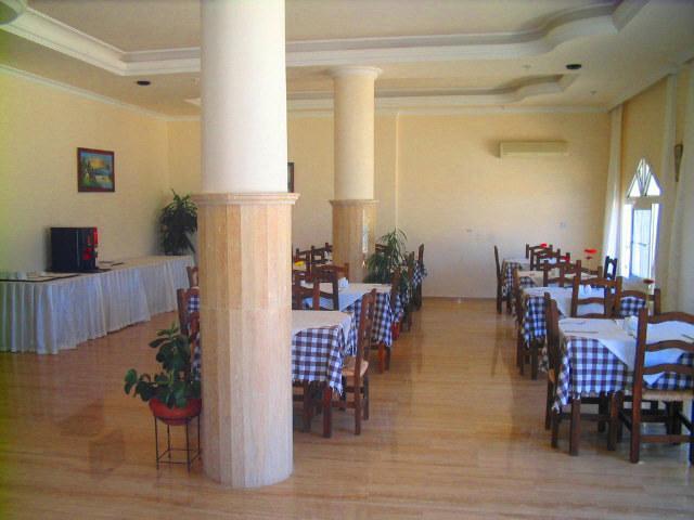 Bare Hill Holiday Village Elea Ristorante foto